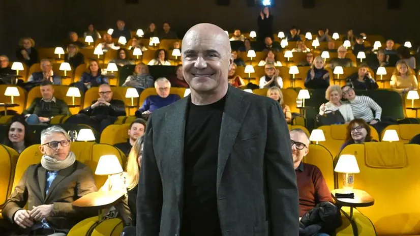 Luca Zingaretti a Brescia per presentare «La casa degli sguardi»