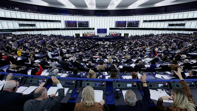 epa11958155 Members of the parliament during a voting session at the European Parliament in Strasbourg, France, 12 March 2025. The EU Parliament's session runs from 10 to 13 March 2025. EPA/RONALD WITTEK