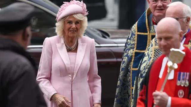 epa11953793 Britain's Queen Camilla (C) arrives at the Commonwealth Service at Westminster Abbey in London, 10 March 2025. Commonwealth Day is an annual celebration observed by people all over the Commonwealth. The theme for Commonwealth Day 2025 is 'Together We Thrive'. EPA/NEIL HALL