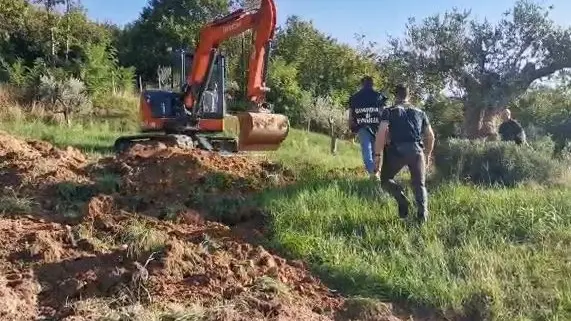 Un tesoretto in giardino: sotto terra i coniugi avevano nascosto 15 milioni di euro - © www.giornaledibrescia.it