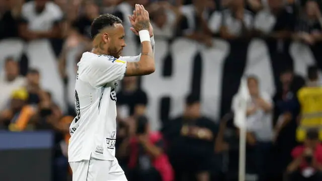 epa11892082 Neymar of Santos reacts as he is substituted during the Paulista SÃ©rie A1 soccer match between Corinthians and Santos at the Neo Quimica Arena in SÃ£o Paulo, Brazil, 12 February 2025. EPA/Sebastiao Moreira