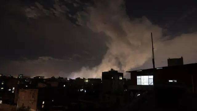 epa11966709 Smoke rises from a position following airstrikes in Sana'a, Yemen, 15 March 2025. Three airstrikes targeted a neighborhood in Sana'a, causing powerful explosions, the Houthis-run Al-Masirah TV has reported. EPA/YAHYA ARHAB