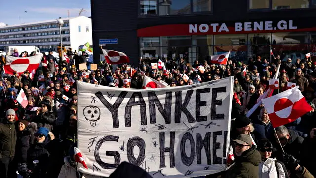 epaselect epa11966410 People take part in a demonstration in front of the US consulate in Nuuk, Greenland, on 15 March 2025, under the slogan 'Greenland belongs to the Greenlandic people'. EPA/CHRISTIAN KLINDT SOELBECK DENMARK OUT