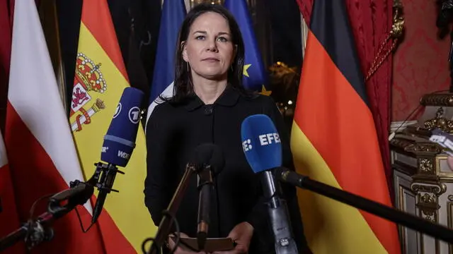 epa11891410 German Foreign Minister Annalena Baerbock speaks to the media prior to a Weimar+ Triangle meeting on Ukraine at the Foreign Affairs Ministry in Paris, France, 12 February 2025. EPA/CHRISTOPHE PETIT TESSON