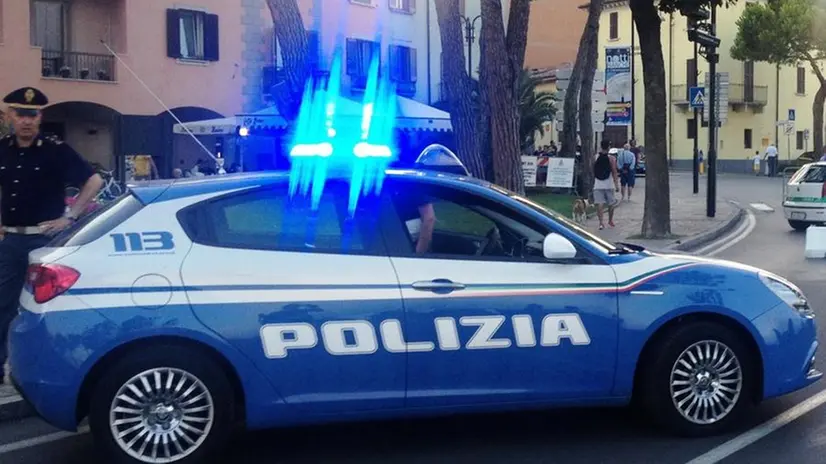 Polizia a Desenzano - © www.giornaledibrescia.it