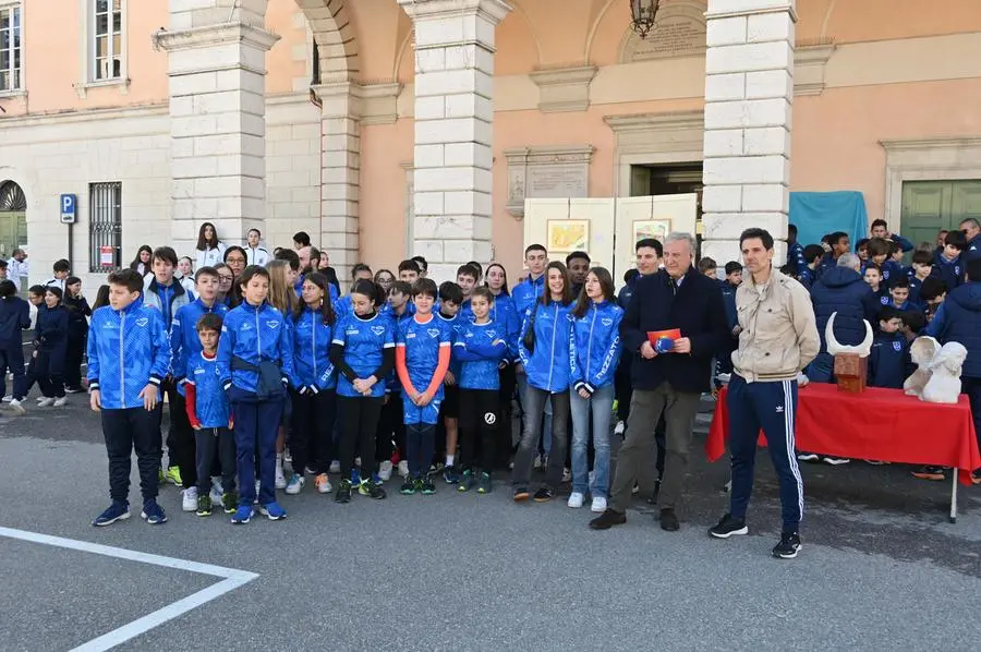 REZZATO IN PIAZZA CON NOI REDAZIONE PROVINCIA 16-03-2025 GABRIELE STRADA NEW EDEN GROUP 