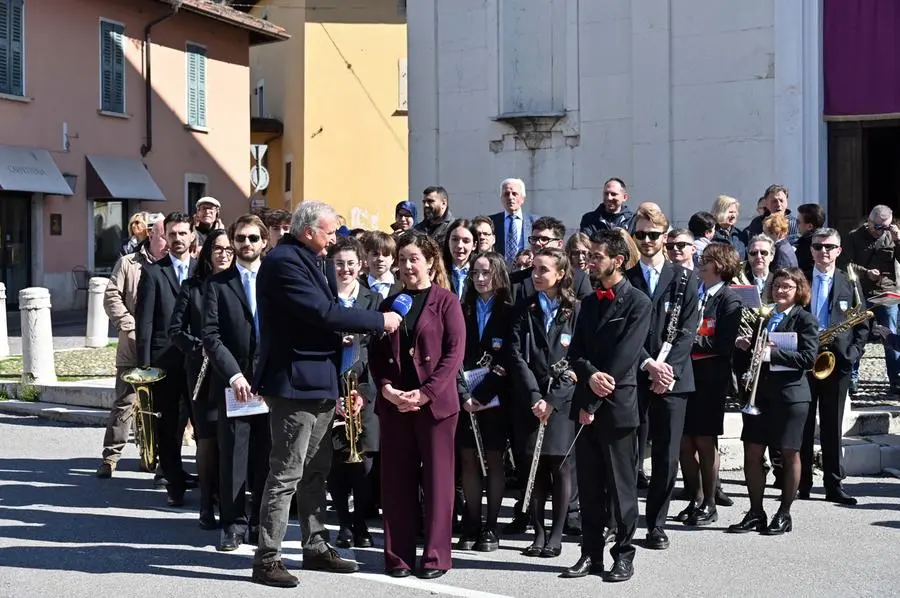 REZZATO IN PIAZZA CON NOI REDAZIONE PROVINCIA 16-03-2025 GABRIELE STRADA NEW EDEN GROUP 