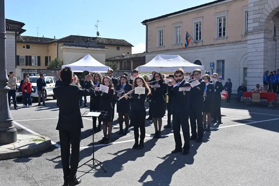 REZZATO IN PIAZZA CON NOI REDAZIONE PROVINCIA 16-03-2025 GABRIELE STRADA NEW EDEN GROUP 