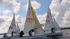 Sul lago di Garda si è aperta la stagione delle regate 2025 © www.giornaledibrescia.it