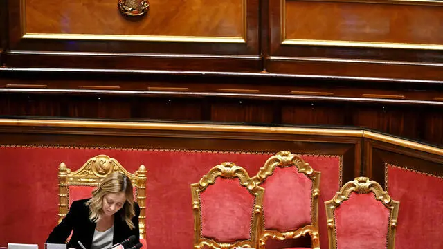 Comunicazioni della presidente del Consiglio Giorgia Meloni, in vista del Consiglio Europeo del 21 e 22 marzo, aula del Senato, Roma, 19 marzo 2024. ANSA/ALESSANDRO DI MEO