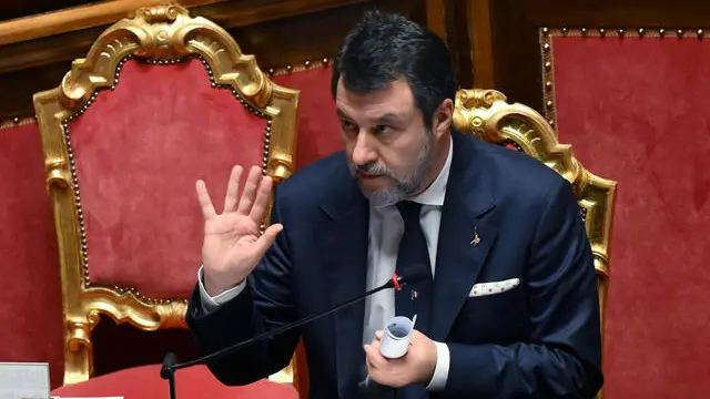 Il vicepremier e ministro delle Infrastrutture e dei Trasporti, Matteo Salvini, durante il question time al Senato, Roma, 13 marzo 2025. ANSA/ETTORE FERRARI