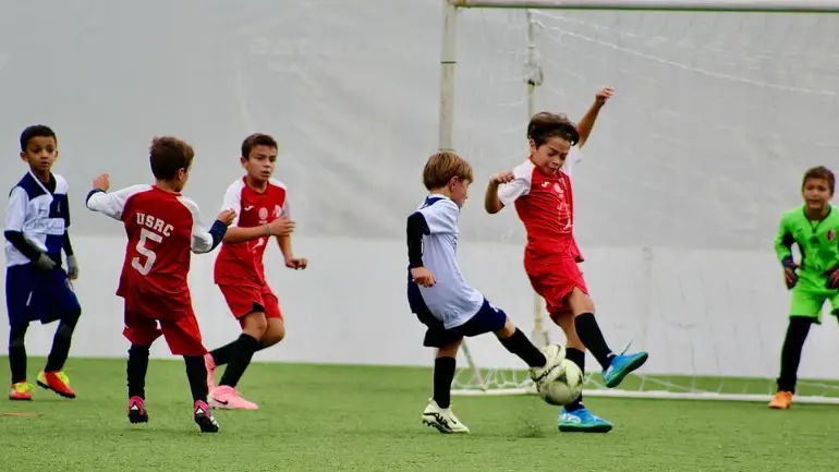 I giovanissimi calciatori della Voluntas Montichiari - Foto Instagram @fc_voluntas