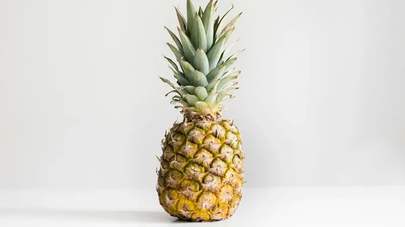 L'ananas ha la fama di essere bruciagrassi, ma non lo è