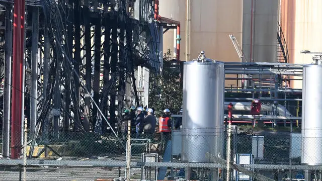 durante i nuovi sopralluoghi di Periti e Magistratura nello stabilimento Eni di Calenzano Firenze 16Dicembre 2024 ANSA/CLAUDIO GIOVANNINI