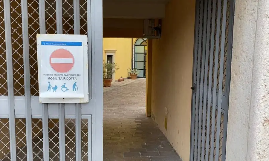 Desenzano: il reportage su accessibilità e barriere architettoniche