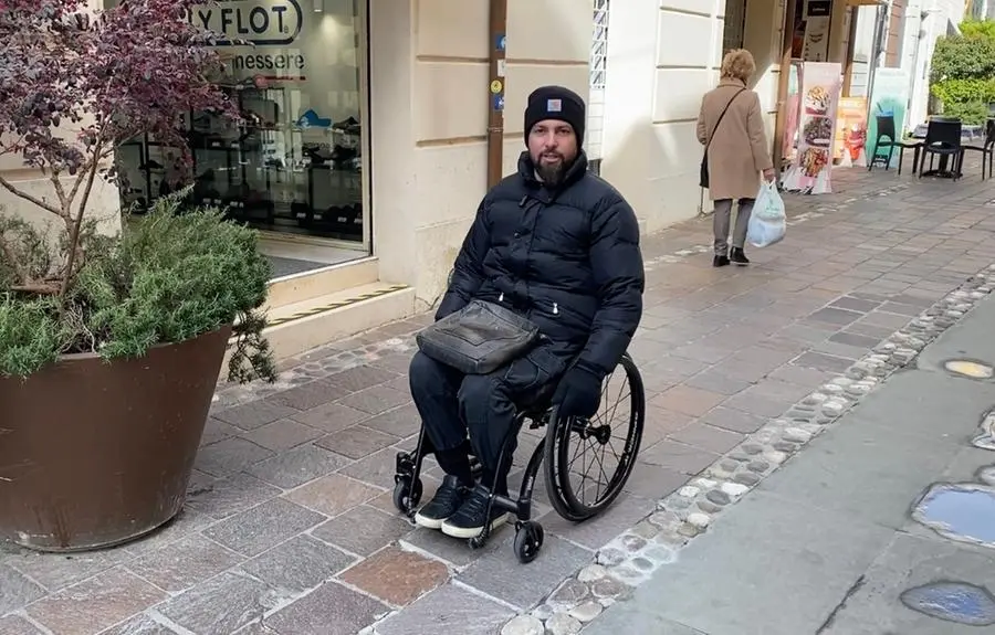 Desenzano: il reportage su accessibilità e barriere architettoniche