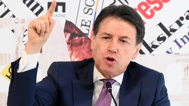 Il presidente del M5s, Giuseppe Conte, durante l'incontro con i giornalisti della Stampa estera, Roma, 14 marzo 2025. ANSA/ETTORE FERRARI
