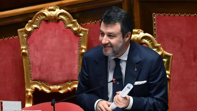 Il vicepremier e ministro delle Infrastrutture e dei Trasporti, Matteo Salvini, durante il question time al Senato, Roma, 13 marzo 2025. ANSA/ETTORE FERRARI