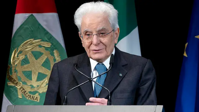 Gorizia - Il Presidente della Repubblica Sergio Mattarella rivolge il suo indirizzo di saluto in occasione della cerimonia di conferimento del Premio "Santi Ilario e Taziano - Città di Gorizia", oggi 14 marzo 2015. (Foto di Paolo Giandotti - Ufficio Stampa per la Stampa e la Comunicazione della Presidenza della Repubblica)