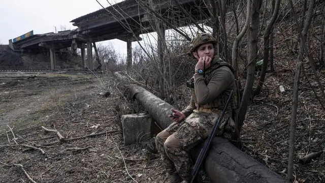 epa11964163 A handout photo made available by the press service of the 93rd Mechanized Brigade of the Ukrainian Armed Forces on 14 March 2025 shows a serviceman from the 93rd Separate Mechanized Brigade 'Kholodnyi Yar' in the frontline city of Pokrovsk, Donetsk region, eastern Ukraine, 13 March 2025, amid the Russian invasion. Pokrovsk is an important logistical hub and reinforcement point for the Ukrainian forces on the eastern frontline. EPA/UKRAINE'S 93RD MECHANIZED BRIGADE PRESS SERVICE HANDOUT HANDOUT EDITORIAL USE ONLY/NO SALES