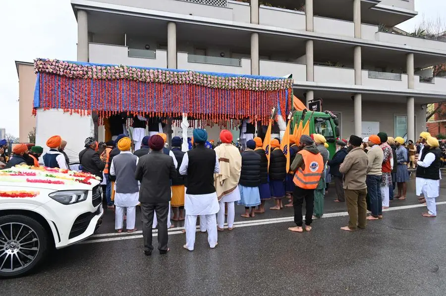 CRONACA BRESCIA CORTEO DEGLI INDIANI IN CITTA' REDAZIONE CRONACA 22-03-2025 GABRIELE STRADA NEW EDEN GROUP                             