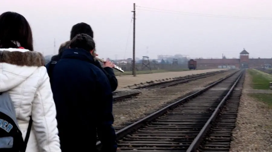 Studenti in visita ad Auschwitz