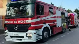 Mezzi di soccorso sul luogo dell'infortunio (foto di archivio) - © www.giornaledibrescia.it