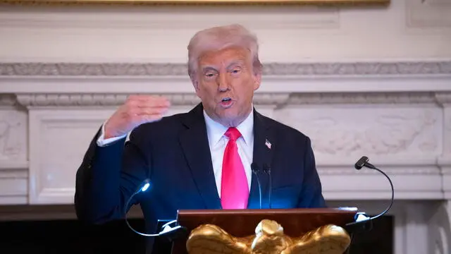 epa11993412 US President Donald J. Trump speaks during the White House Iftar Dinner at the White House in Washington, DC, USA, 27 March 2025. EPA/Chris Kleponis / POOL