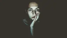 Una persona annoiata