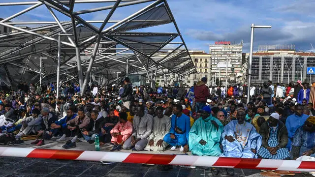 In settemila in piazza a Napoli per fine Ramadan