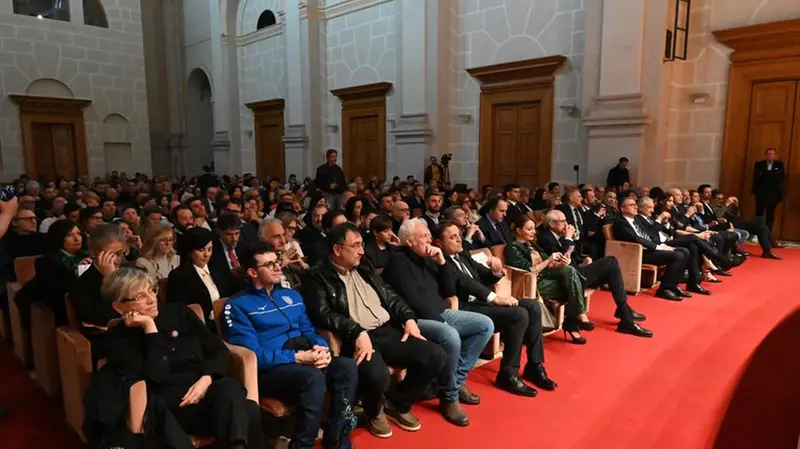 CRONACA BRESCIA SAN BARNABA PREMIAZIONI ASSOCIAZIONE FEDE SPERANZA CARITA' REDAZIONE CRONACA 31-03-2025 GABRIELE STRADA NEW EDEN GROUP