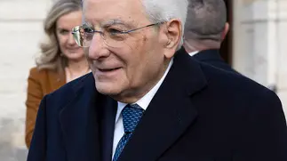 Roma - Il Presidente Sergio Mattarella lascia Villa Malta al termine della cerimonia per il 175° anniversario della rivista "La Civiltà Cattolica", oggi 1 aprile 2025 (Foto di Paolo Giandotti - Ufficio per la Stampa e la Comunicazione della Presidenza della Repubblica)