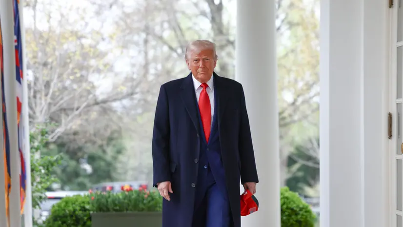 Il presidente Donald Trump il giorno dell'annuncio dei dazi - Foto Ansa © www.giornaledibrescia.it