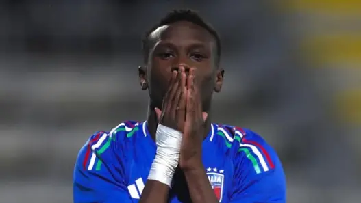 Jamal Iddrissou con la maglia azzurra - Foto Instagram @jamal_iddrissou