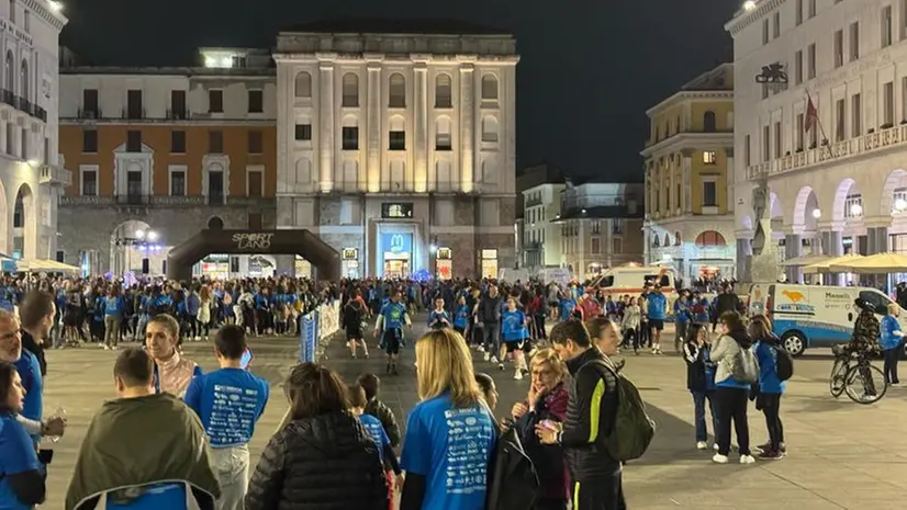 «Corrixautismo» in piazza Vittoria
