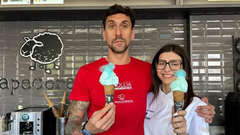 Il gelato realizzato dalla collaborazione tra Follia Abbigliamento e Pecora Nera - © www.giornaledibrescia.it
