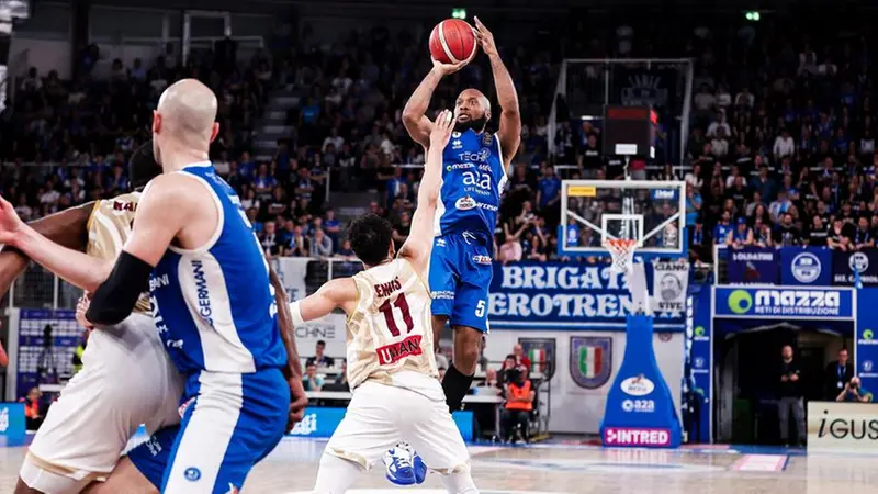 Prestazione di grande spessore da parte di Chris Dowe - Foto New Reporter Checchi © www.giornaledibrescia.it