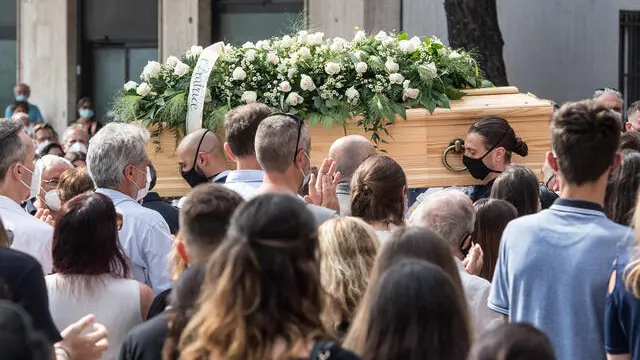 Colombian rider Egan Arley Bernal Gomez of Ineos Grenadiers team crossing the finish line during the 21th stage of the 2021 Giro d'Italia cycling race an individual time trial over 30,3km from Senago to Milano, Italy, 30 May 2021. ANSA/LUCA ZENNARO