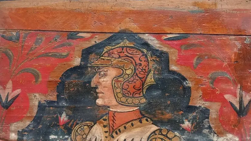 Un dettaglio del soffitto ligneo di Palazzo Colleoni - © www.giornaledibrescia.it
