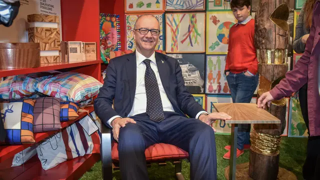 Il ministro dell’istruzione Giuseppe Valditara al Salone del Mobile alla Fiera di Rho Pero, Milano 12 Aprile 2025 ANSA/MATTEO CORNER