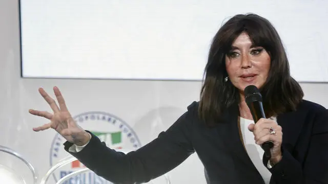 Il ministro dell'università e della ricerca Anna Maria Bernini durante gli stati generali dell’università di Forza Italia, Roma, 07 aprile 2025, ANSA/VINCENZO LIVIERI