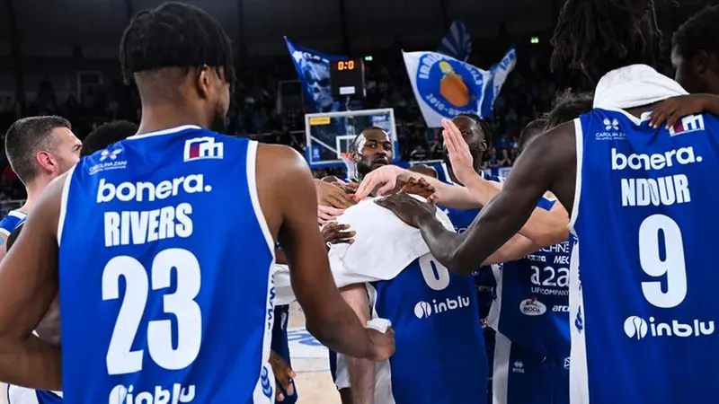 Basket, gli scatti di Germani-Scafati