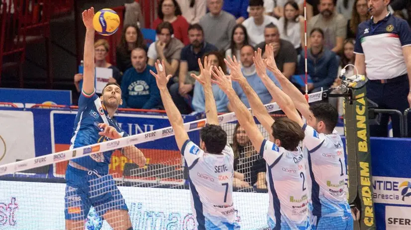 Volley, gara-1 della finale play off: gli scatti di Consoli-Cuneo