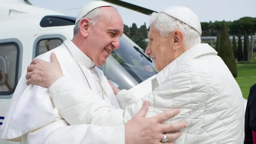 Alcune immagini di papa Francesco durante il suo pontificato