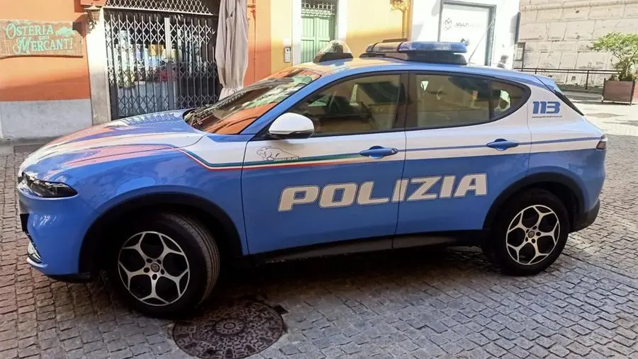 Sul posto è intervenuta una volante della Polizia di Stato - © www.giornaledibrescia.it