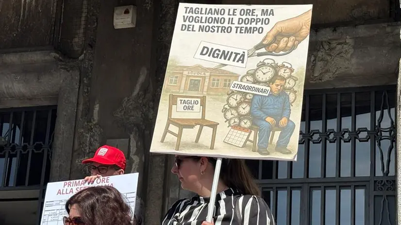 La protesta delle ausiliarie delle scuole dell’infanzia