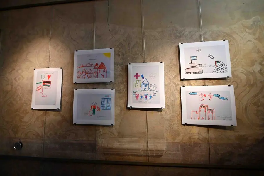 CRONACA BRESCIA  VIA BATTAGLIE PALAZZO COTINELLI MOSTRA DISEGNI BAMBINI DI GAZA PER CARINI 22-04-2025 MARCO ORTOGNI NEW EDEN GROUP