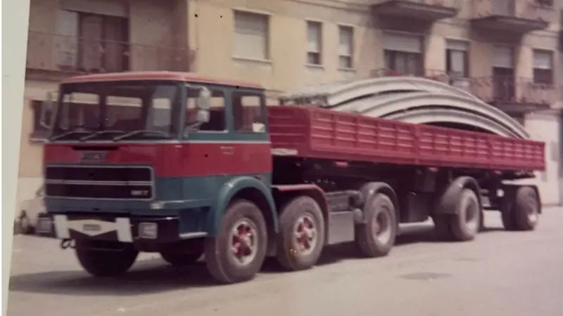Il camion rosso, un fiat 91 1973/1974