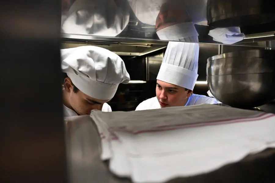Chef per una notte 2025, serata finale: studenti in cucina
