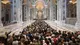 Migliaia di fedeli a San Pietro per omaggiare il Papa